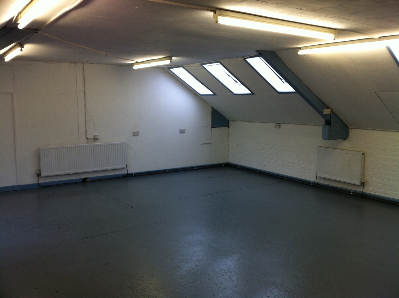 Studio to let in Whaley Bridge